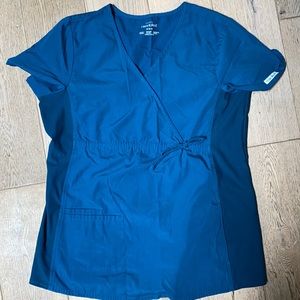Maternity scrub top